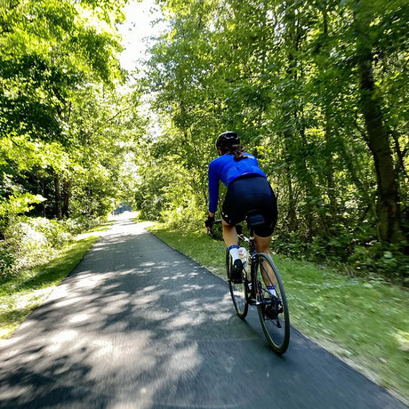 Women road cycling